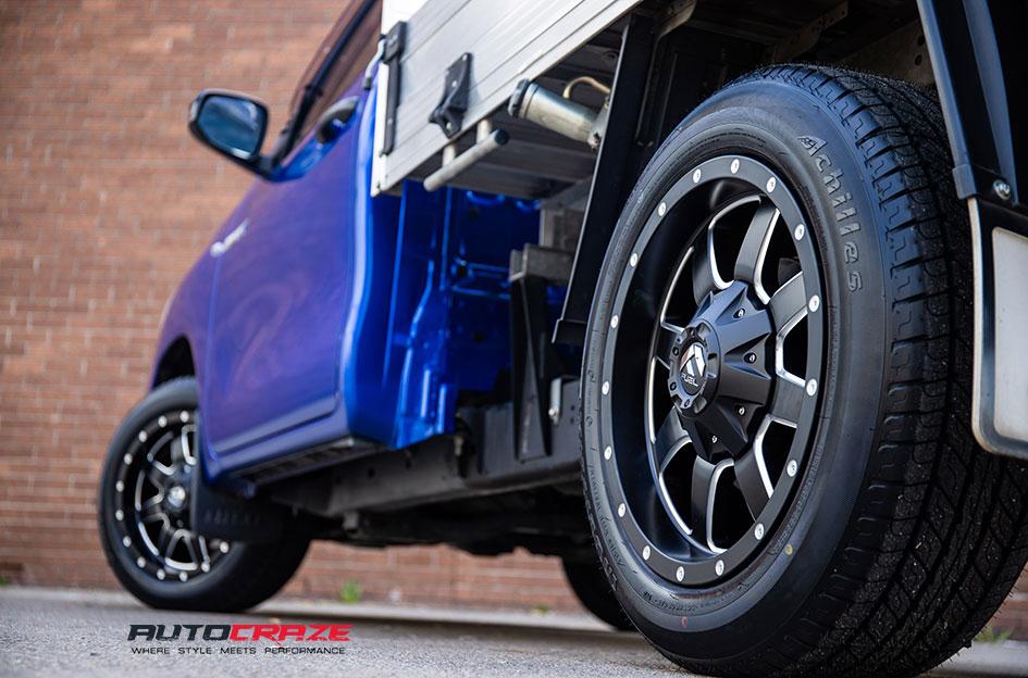 TOYOTA HILUX 2WD (2005 ONWARDS) MAVERICK GLOSS BLACK MILLED ACCENTS